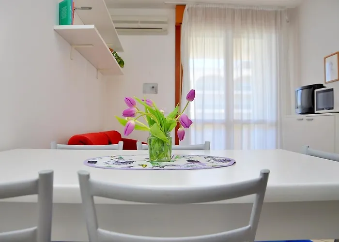 Comfortable Overlooking The Sea 比比翁