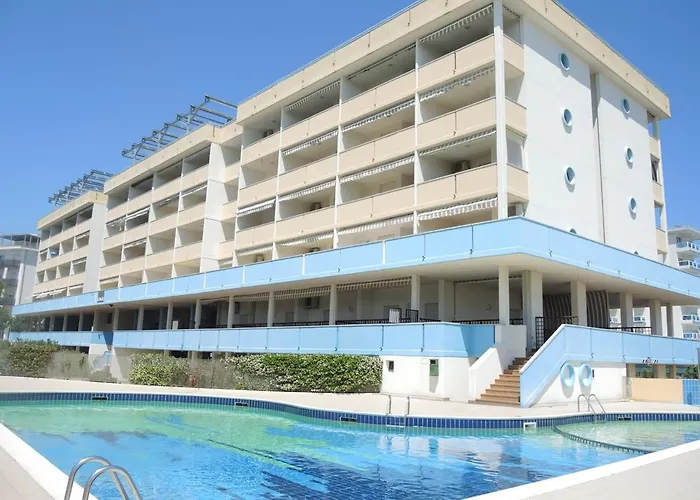 Comfortable Overlooking The Sea Апартаменти *