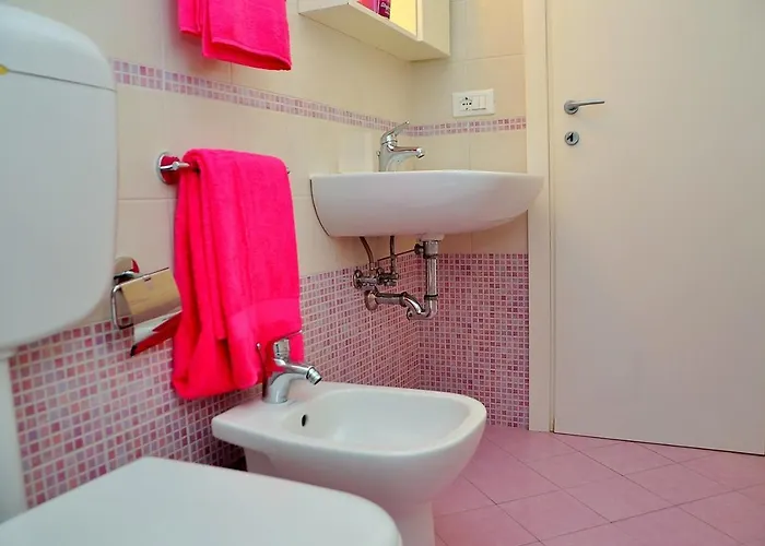 Comfortable Overlooking The Sea Lägenhet *